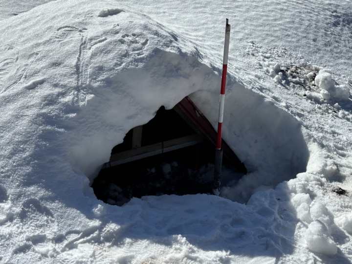 積雪に覆われた山形県山辺町の水道施設